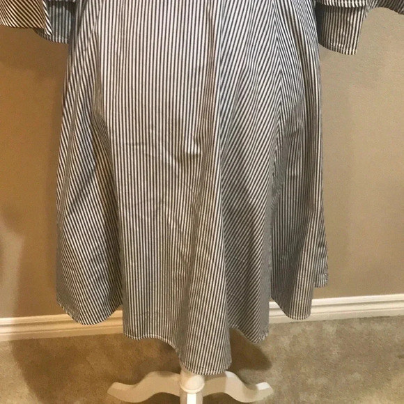 Calvin Klein Striped Wrap Midi Dress with Layered Bell Sleeves-Size 4 - Picture 8 of 11